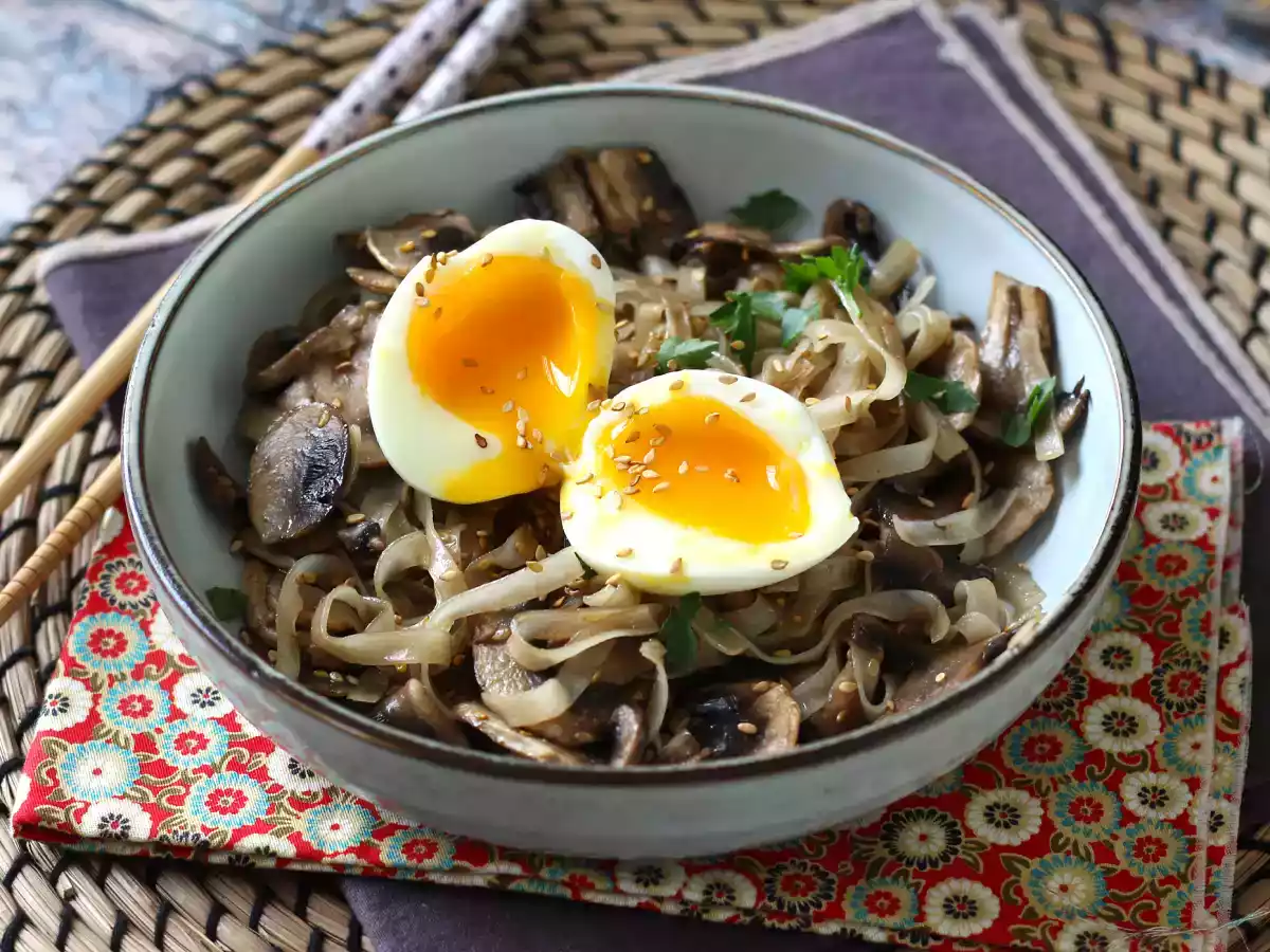Macarrão de arroz com cogumelo e ovo - foto 5