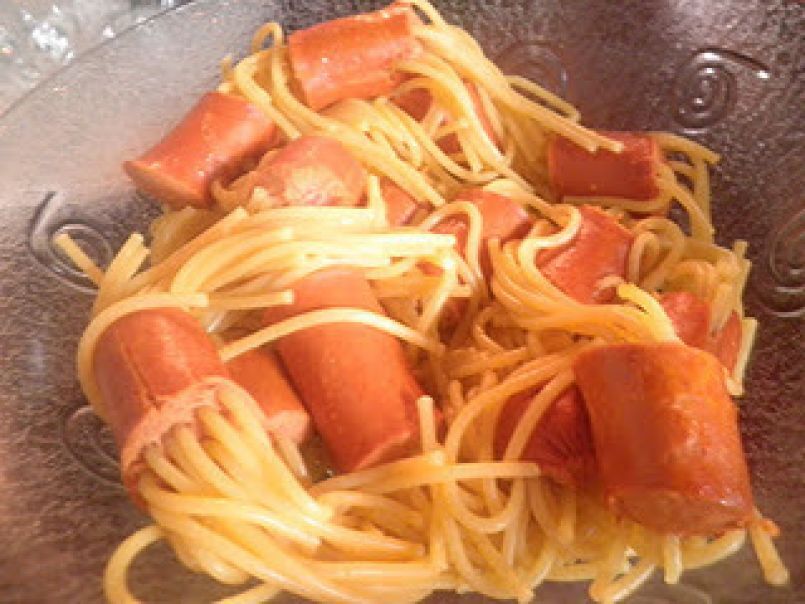 Macarrão Espetado Na Salsicha