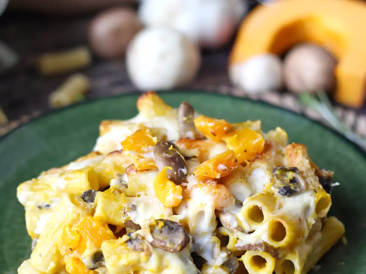 Macarrão gratinado com abóbora, cogumelos e molho bechamel - foto 4