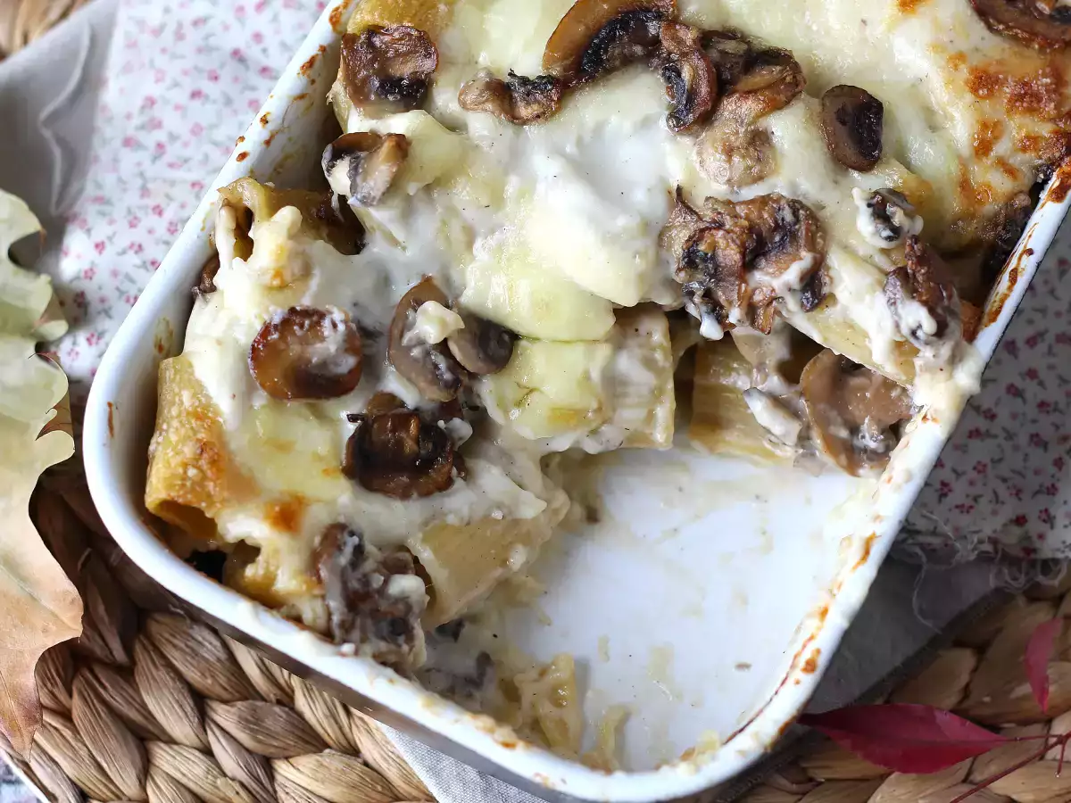 Macarrão gratinado com bechamel e cogumelos: o prato cremoso, gourmet e fácil de fazer - foto 5