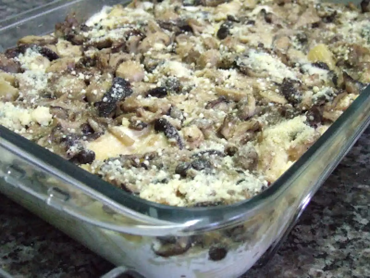 Macarrao gratinado com cogumelos