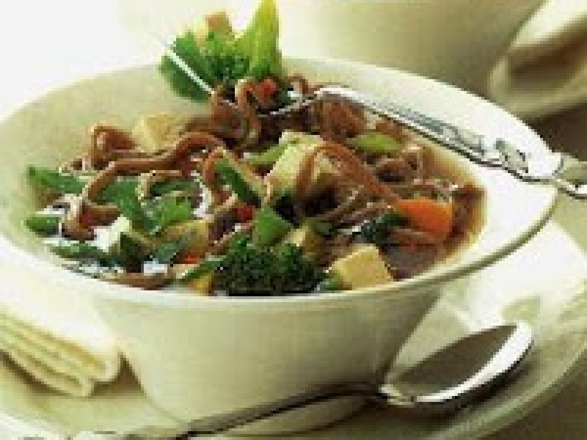 Macarrão Teriyaki com Tofu (vegana)