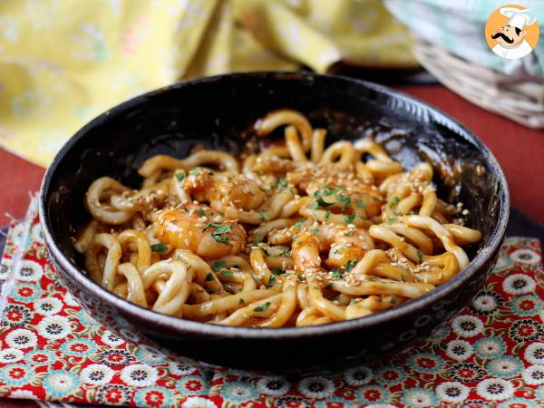 Macarrão udon com camarão ao molho de amendoim picante - foto 2