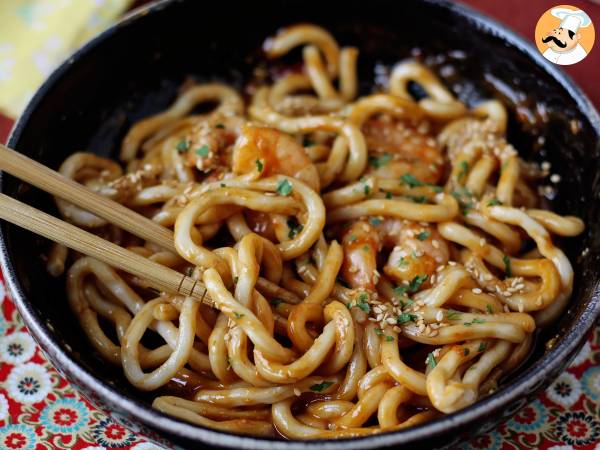 Macarrão udon com camarão ao molho de amendoim picante - foto 7