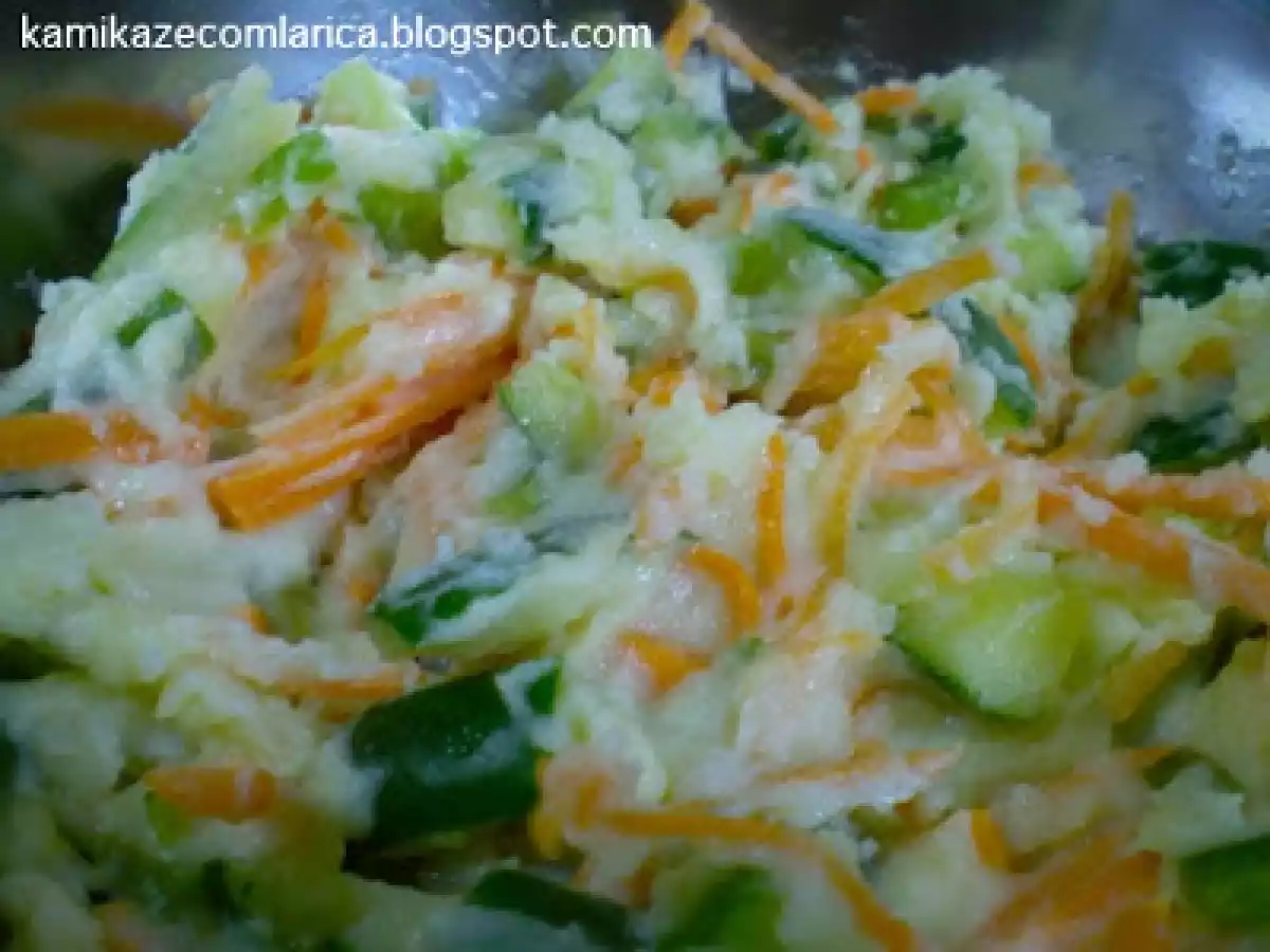 Maionese de batatas e legumes