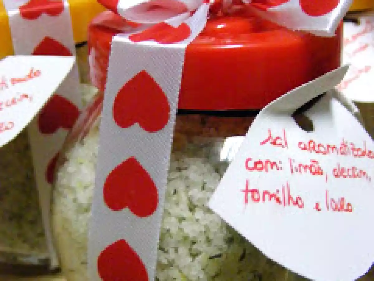 Mais uma prendinha para o cabaz de Natal: sal aromatizado