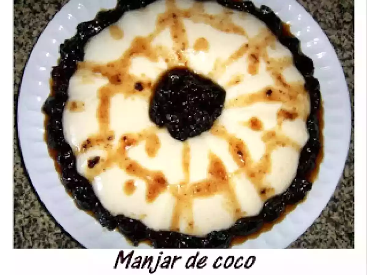 Manjar de coco em calda de ameixas secas - Dia Branco - foto 2