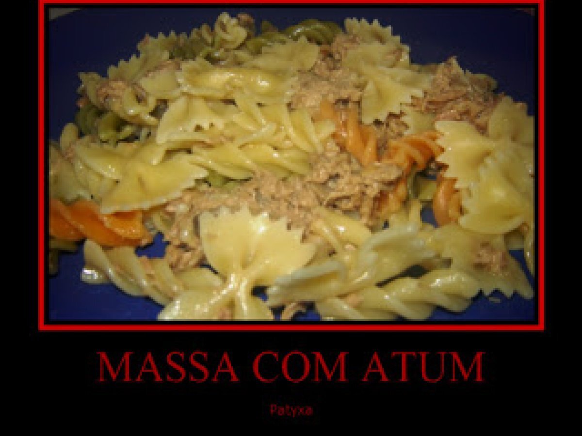 Massa com atum