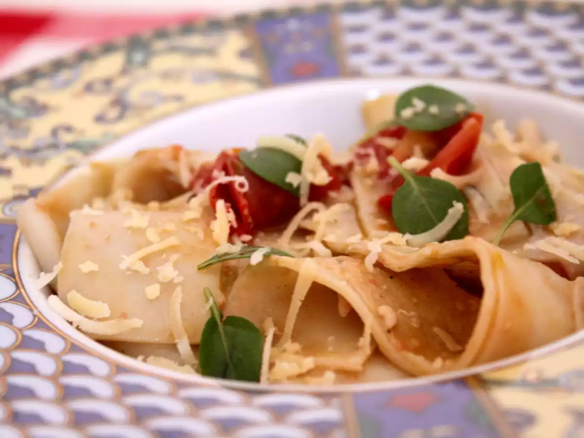 Massa com Molho de Tomate Cereja e Balsâmico de Jamie Oliver - foto 2