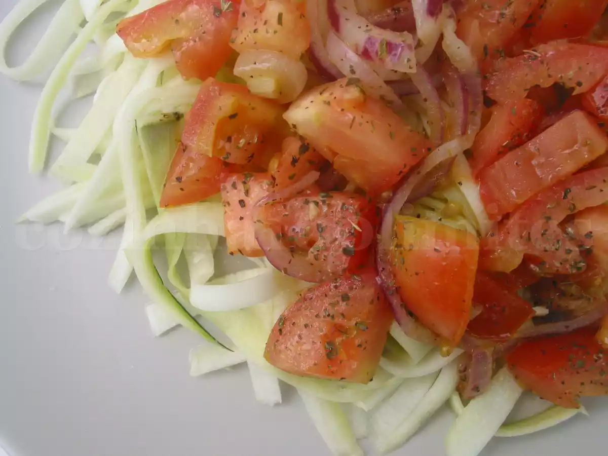 Massa de Courgette Com Molho de Tomate - foto 2