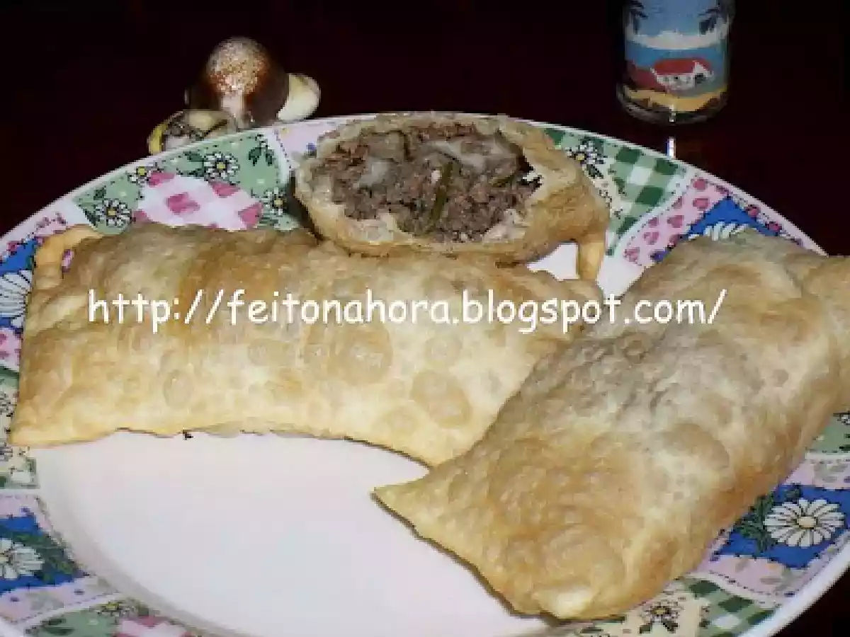 MASSA DE PASTEL CASEIRA