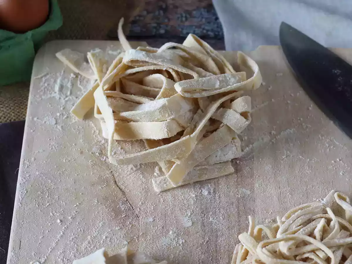 Massa de tagliatelle caseira - foto 5
