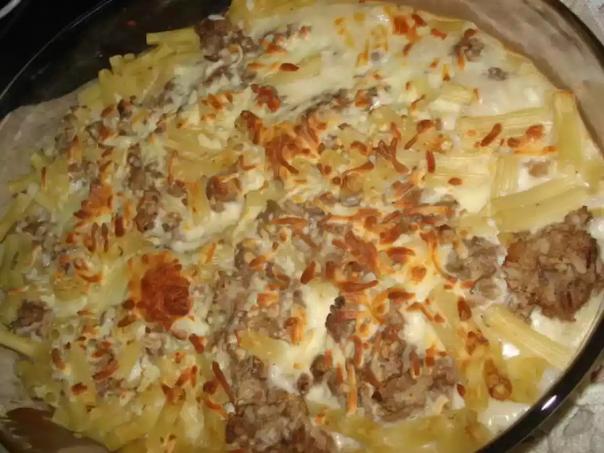 MASSA GRATINADA NO FORNO...