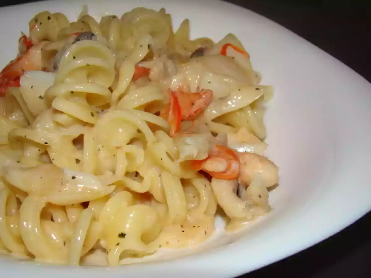 Massada de Bacalhau, Camarões, Pimento e Bechámel