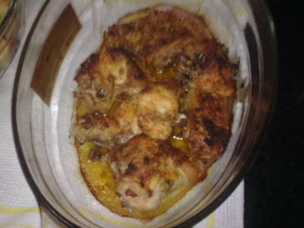 Frango com massa de alho assado no forno Frango com massa de alho assado no forno