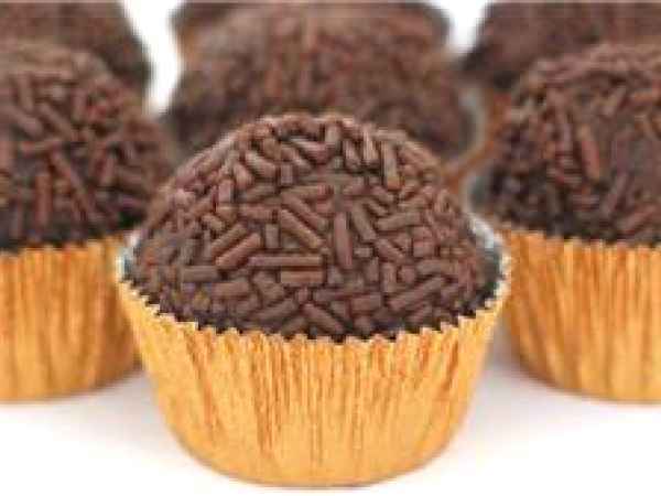 Brigadeirão de Microondas Brigadeirão de Microondas