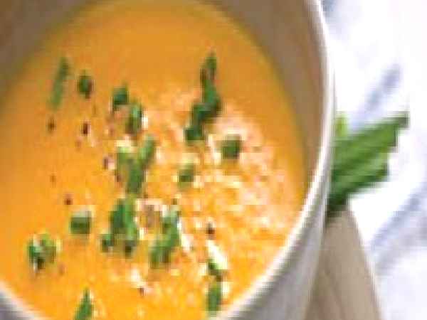 Sopa de tomate com abóbora Sopa de tomate com abóbora