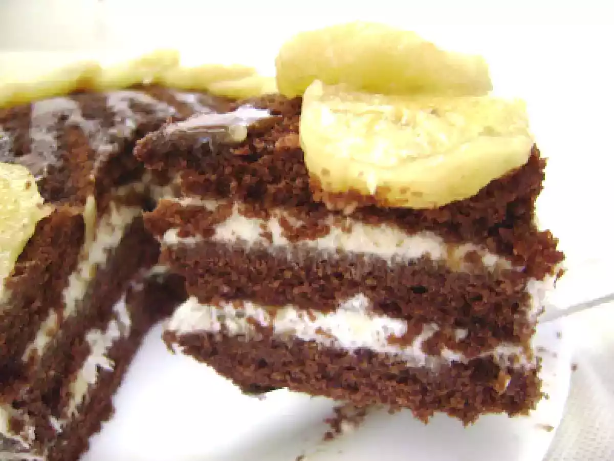 MINI BOLO DE CHOCOLATE E BANANA
