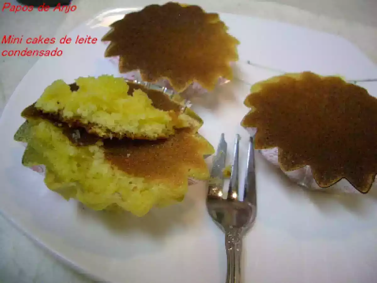 Mini cakes de leite condensado
