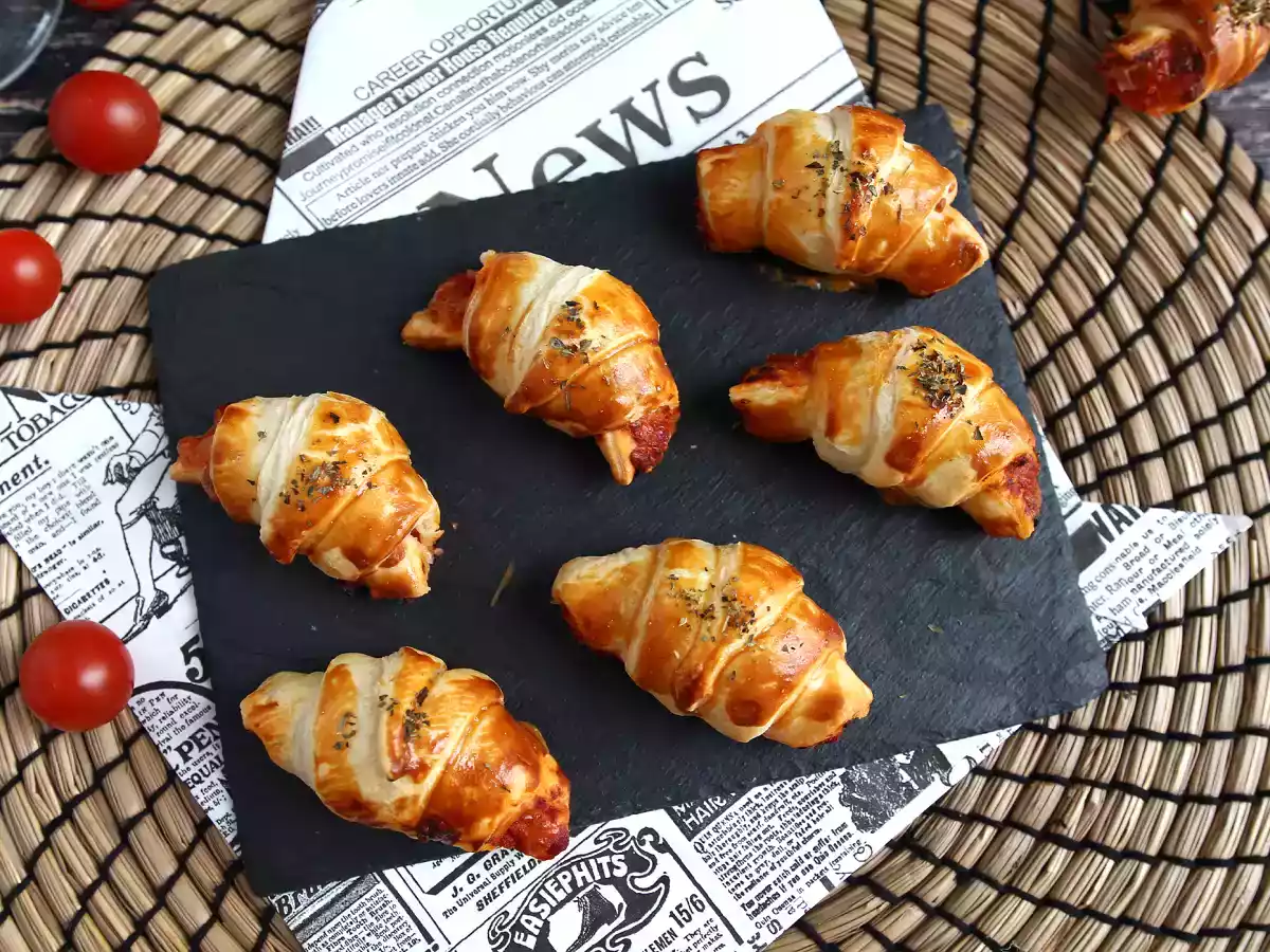 Mini Croissants Pizza de queijo e fiambre