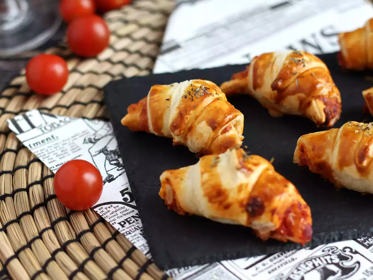 Mini Croissants Pizza de queijo e fiambre - foto 4