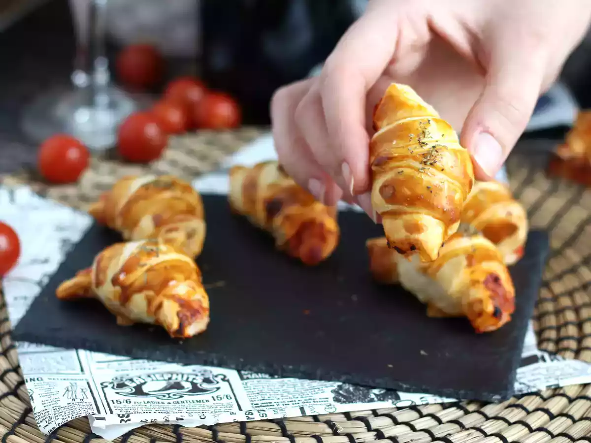 Mini Croissants Pizza de queijo e fiambre - foto 5
