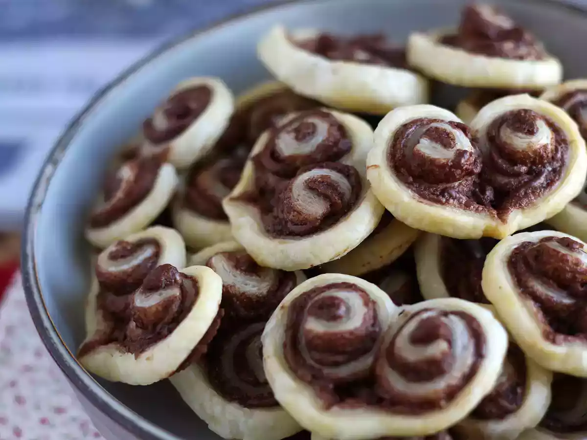 Mini folhado Coração de Chocolate