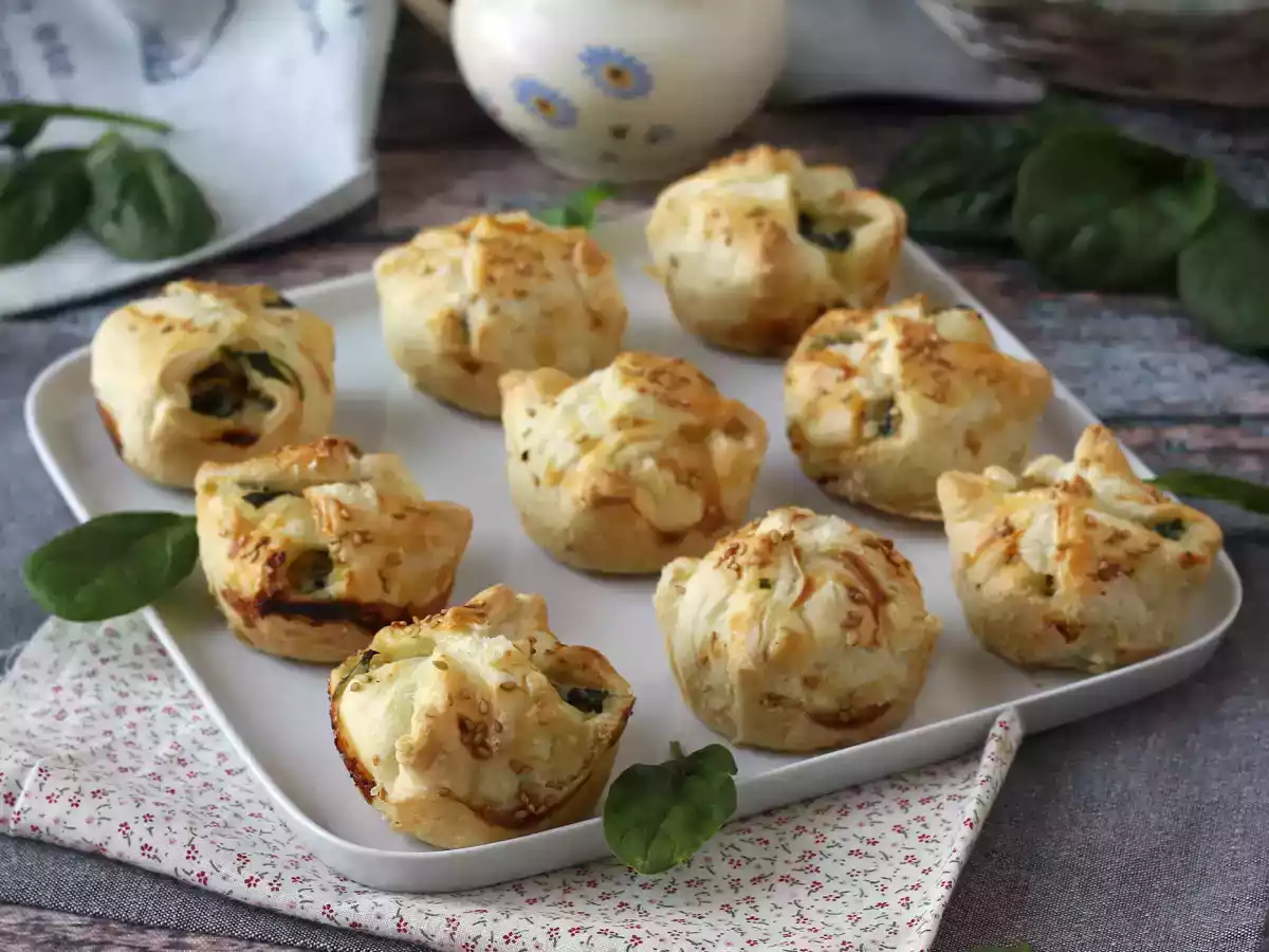 Mini folhados de espinafre e queijo de cabra