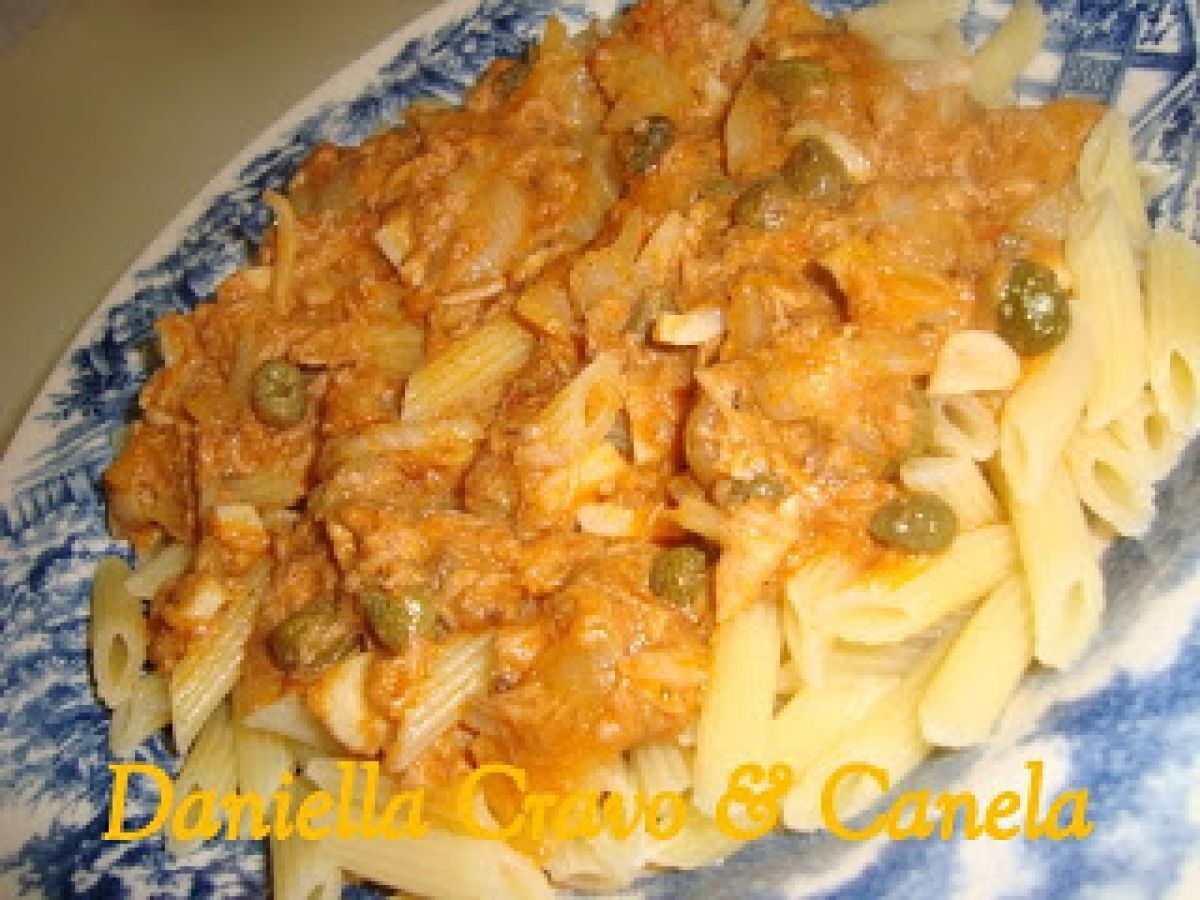 Mini Penne ao molho de Atum e Alcaparras