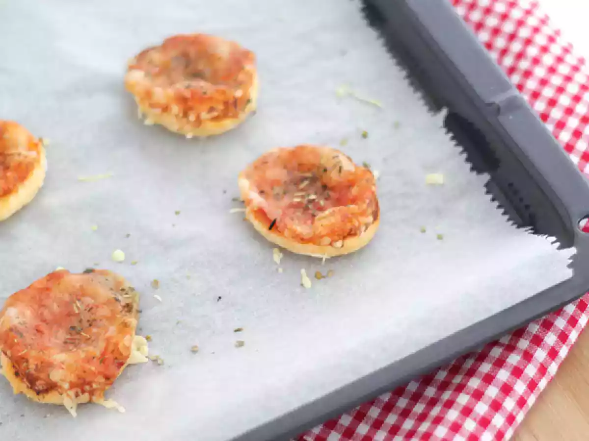 Mini pizzas de massa folhada - foto 2