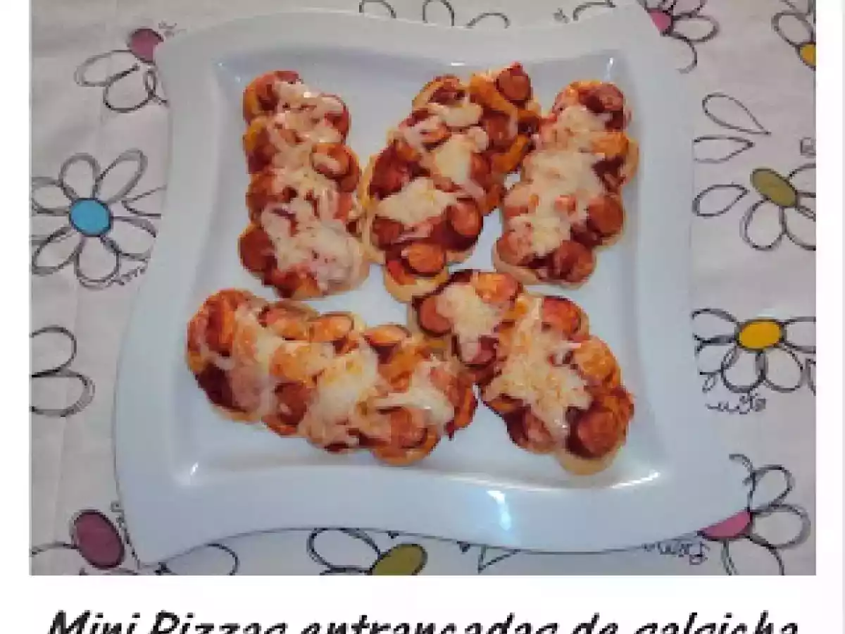 Mini Pizzas entrançadas de salsicha