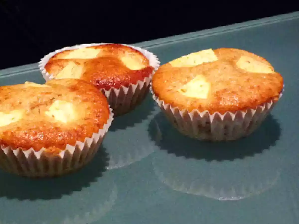 Mini queques de maçã e gengibre