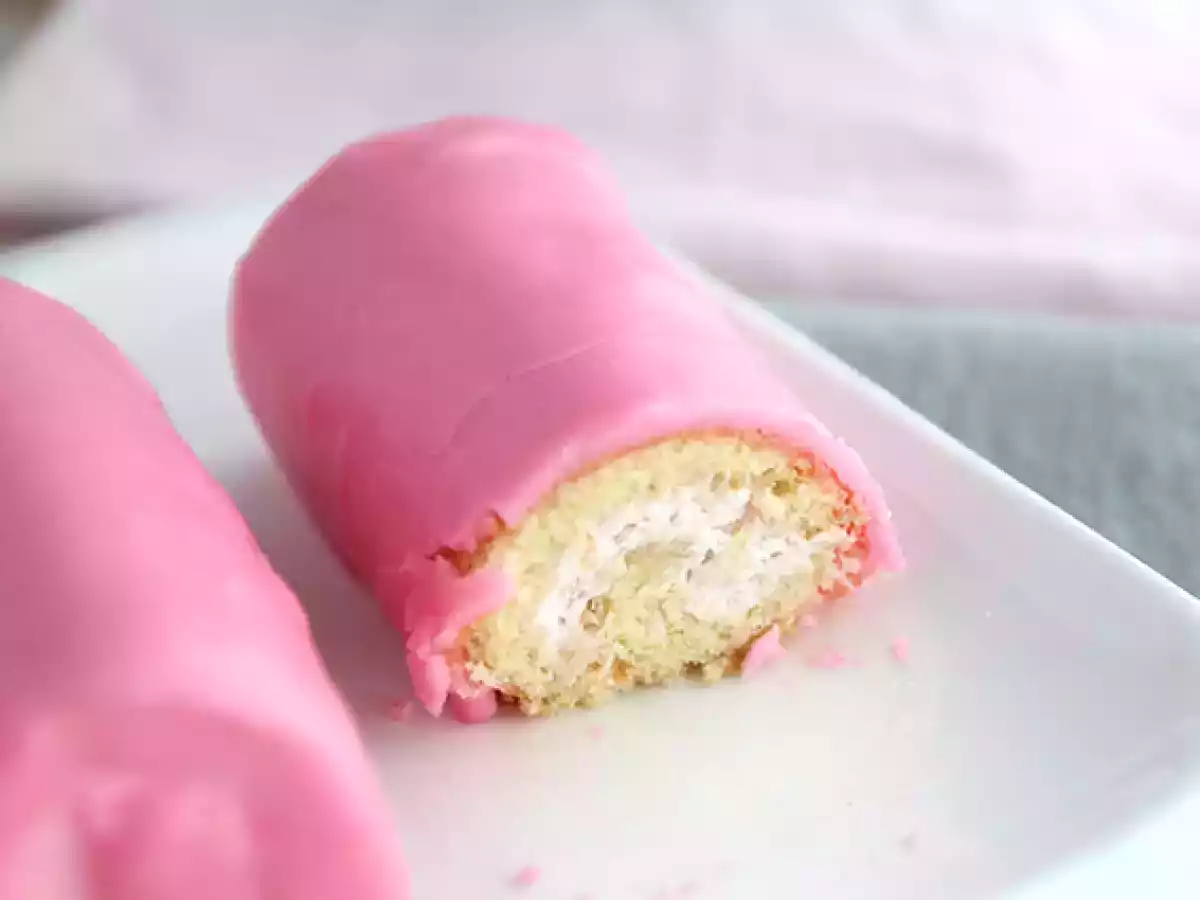 Mini rocamboles de morangos (Pantera Rosa) - foto 3