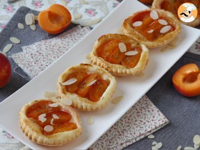 Mini tortas invertidas (tarte tatin) de damasco