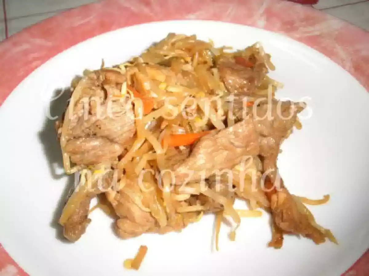 Mistura de bifes com rebentos de soja - foto 2