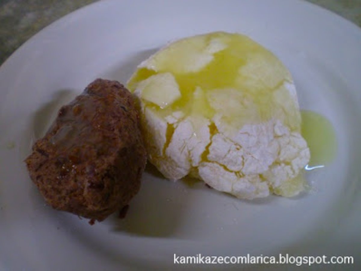 Mochi com anko e calda de limão