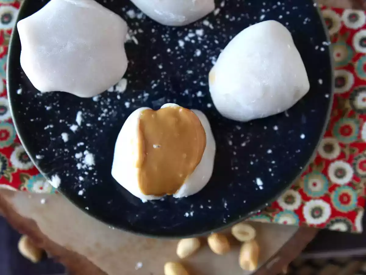 Mochi recheado com manteiga de amendoim - foto 3