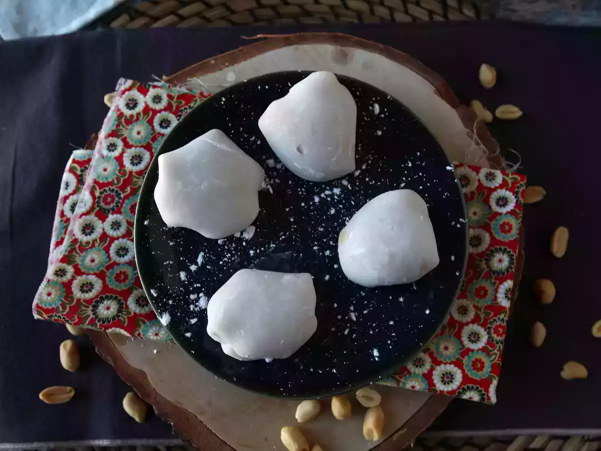Mochi recheado com manteiga de amendoim - foto 4