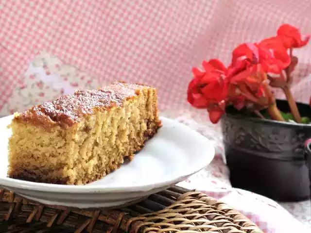 Molasses cake - bolo de melado de cana