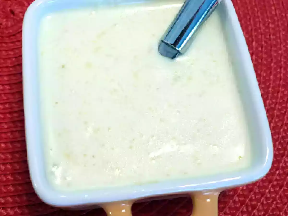 Molho de Iogurte, Alho e Whisky e Molho de Iogurte, Hortelã e Manjericão