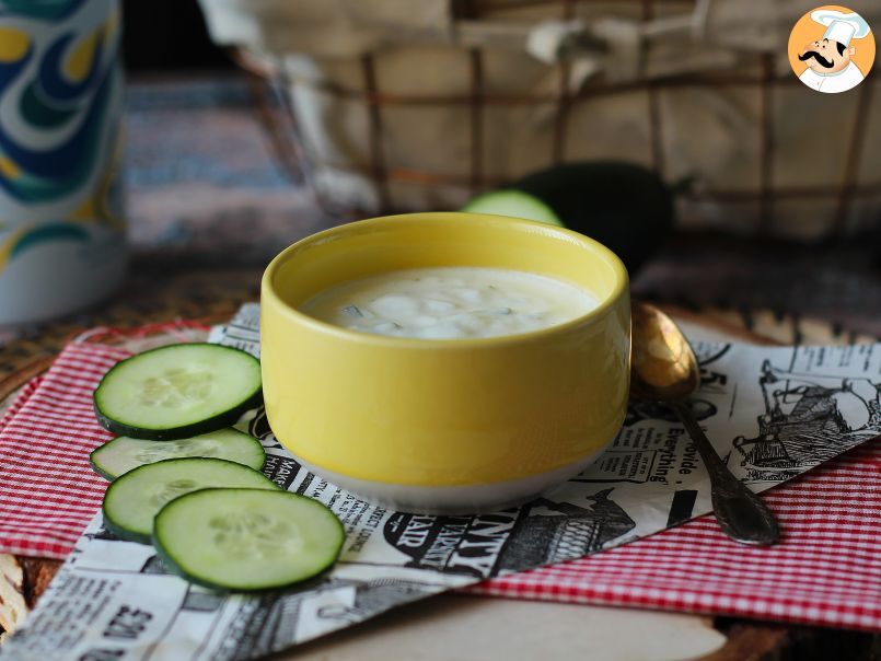 Molho de iogurte grego, pepino e cebola - foto 4