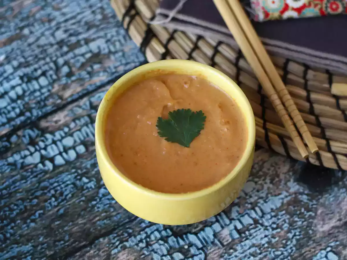 Molho satay de amendoim, aveludado e cremoso!