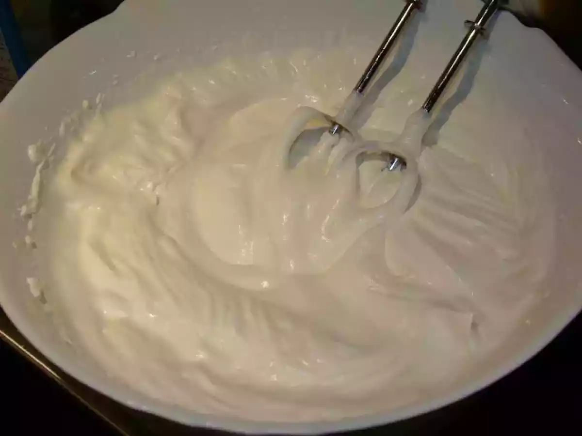 Morangos com Chantilly e Suspiros - foto 2