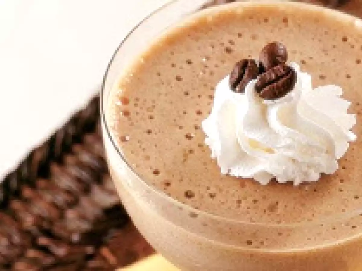 Mousse de café com chantilly