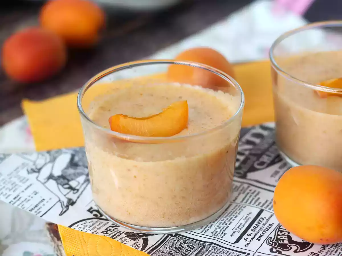 Mousse de damasco, rápido, sem cozimento e com apenas 4 ingredientes!