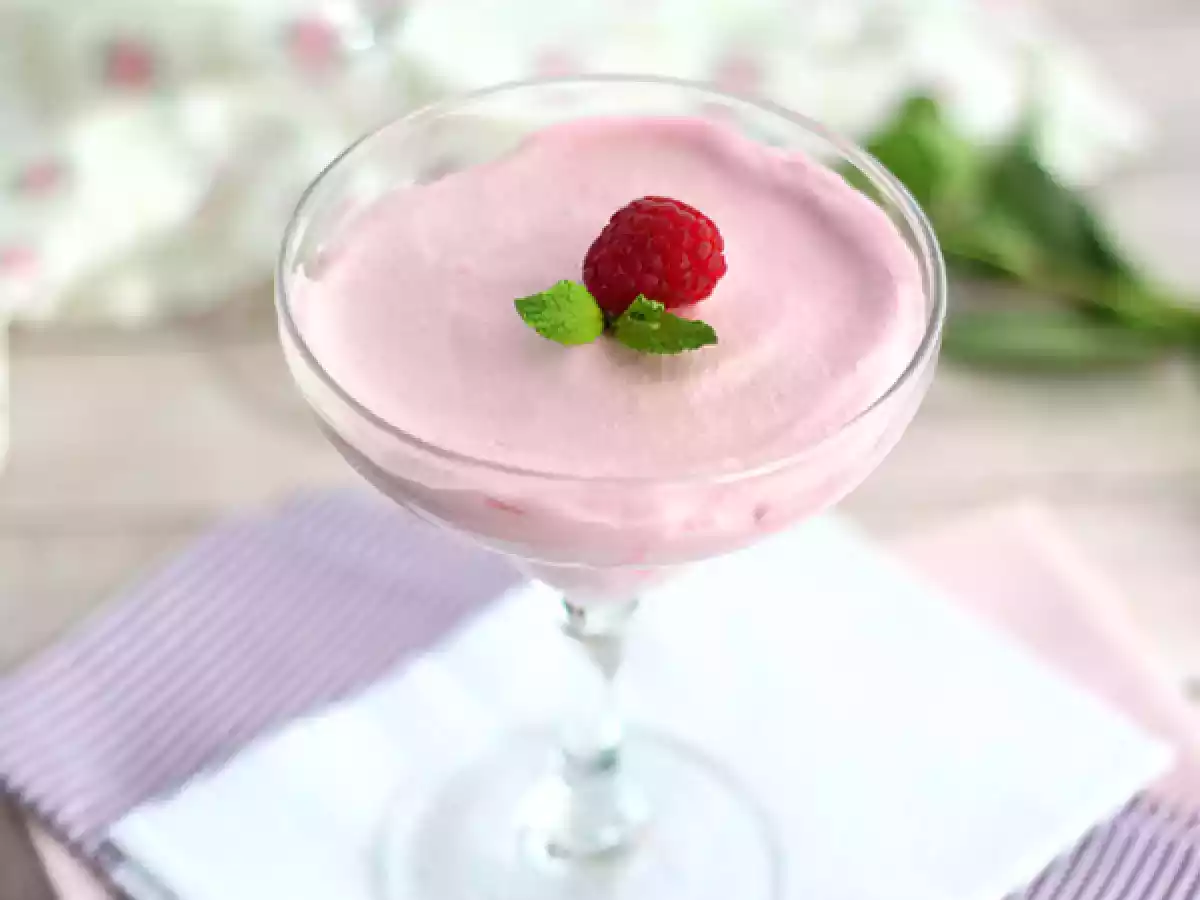 Mousse de framboesa fácil