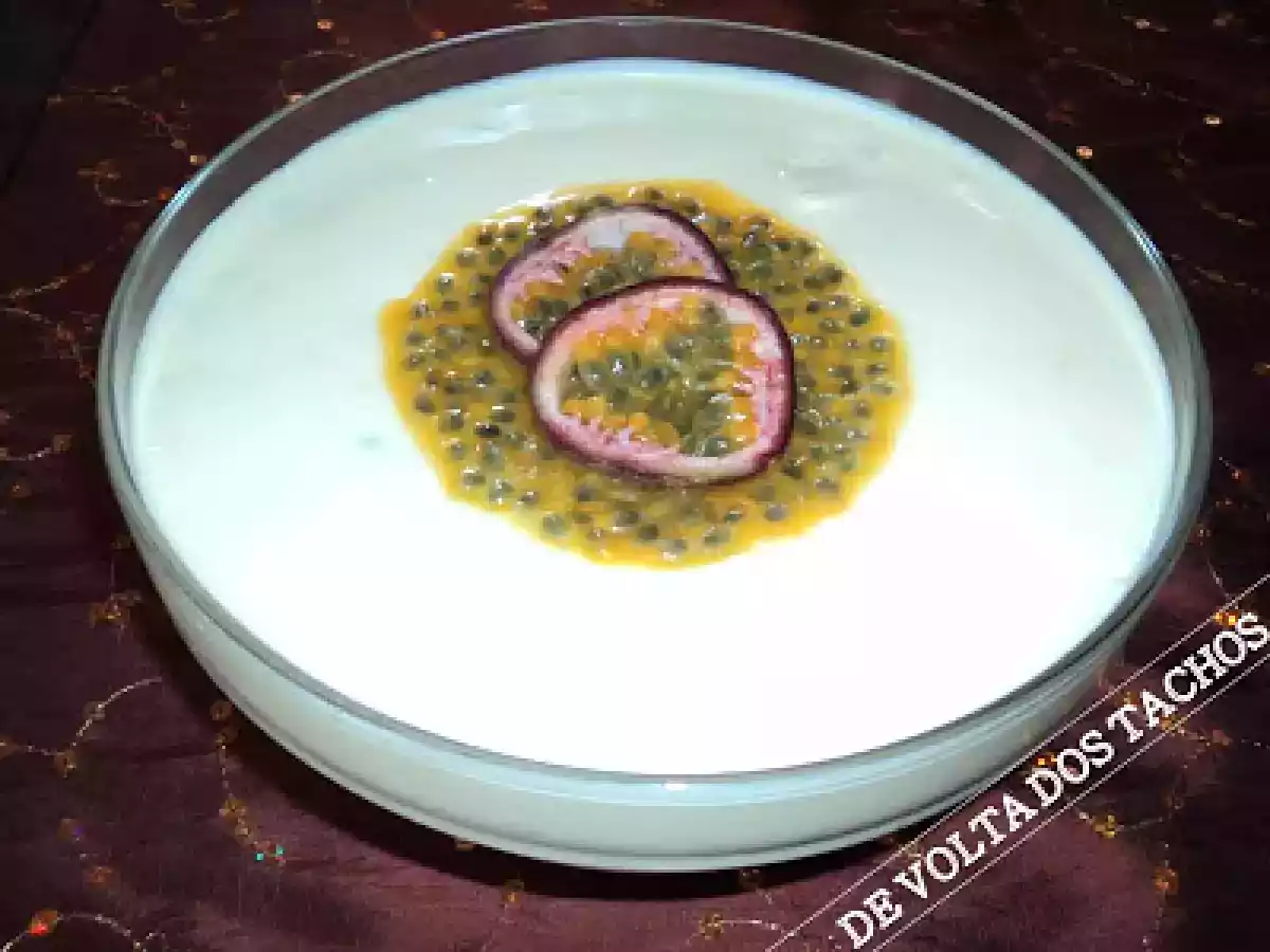 MOUSSE DE MARACUJÁ