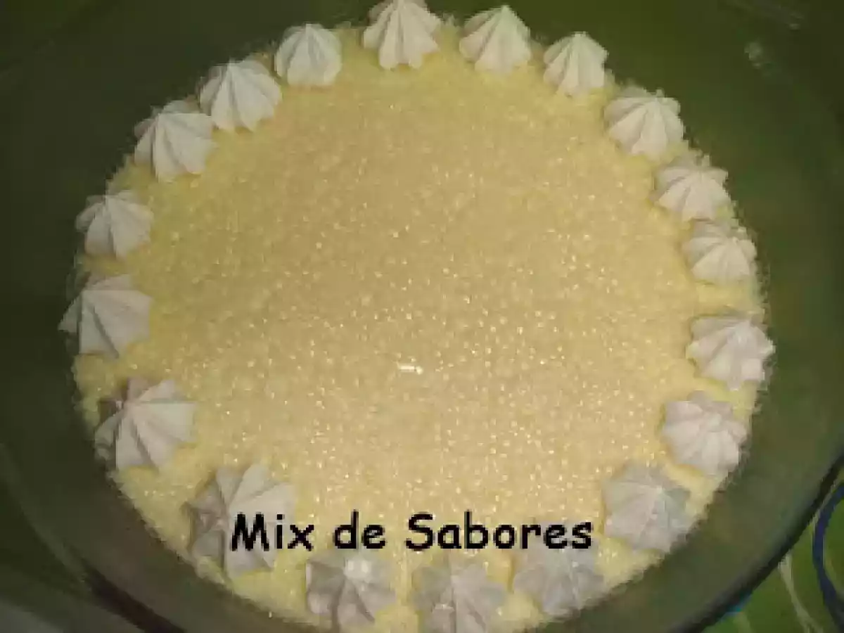 Mousse de maracujá com chocolate e suspiro - foto 2