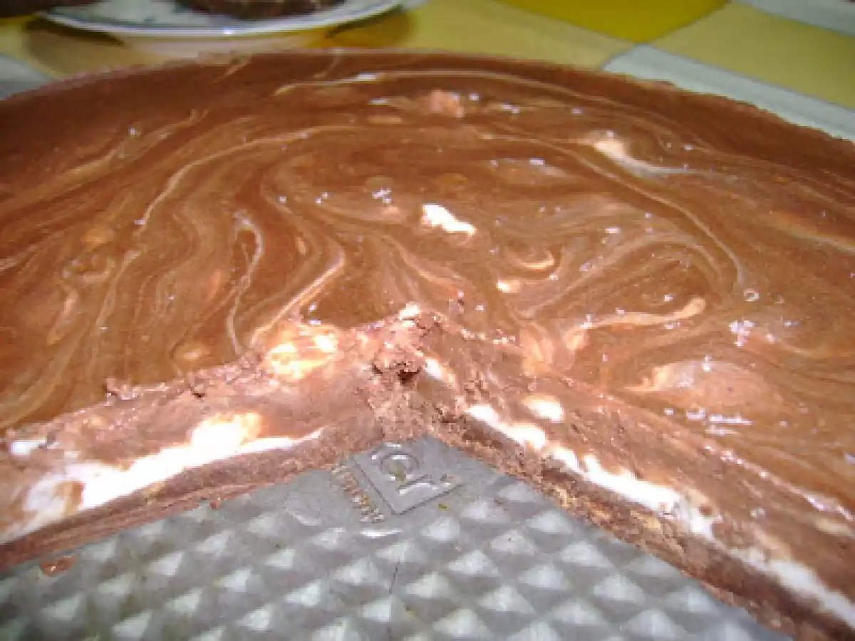 Mousse gelada de chocolate e iogurte