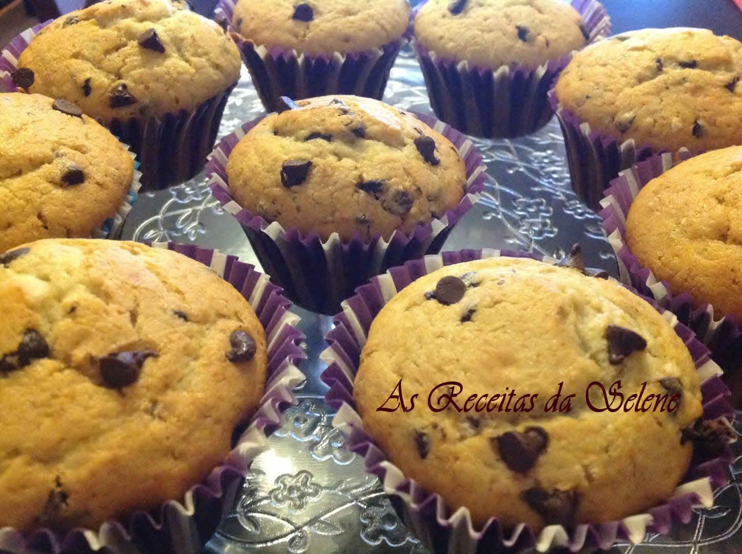 Muffins com pepitas de chocolate Receita Petitchef